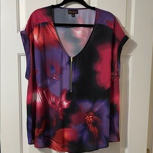 BOLD elements Women's V-Neck Floral Blouse - Red and Purple